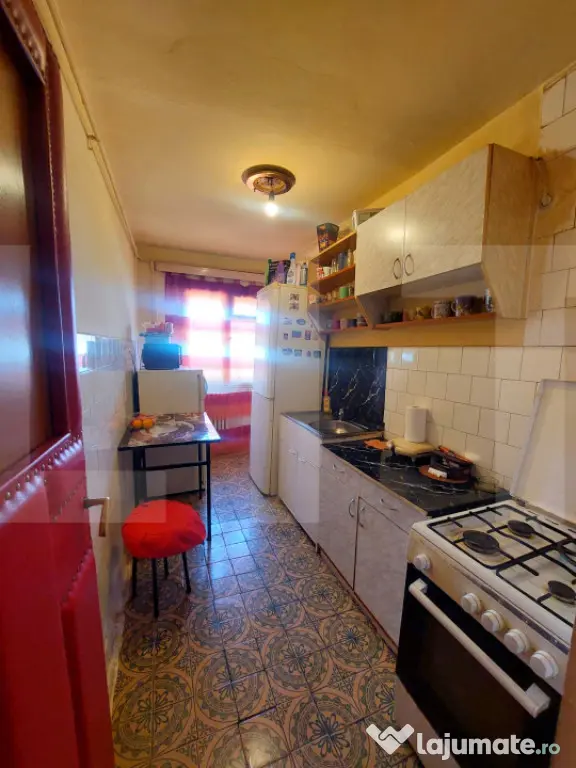 Apartament 3 camere, Decomandat