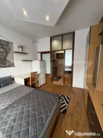 Garsonieră luminoasă, 20 mp, baie renovată, etaj intermed