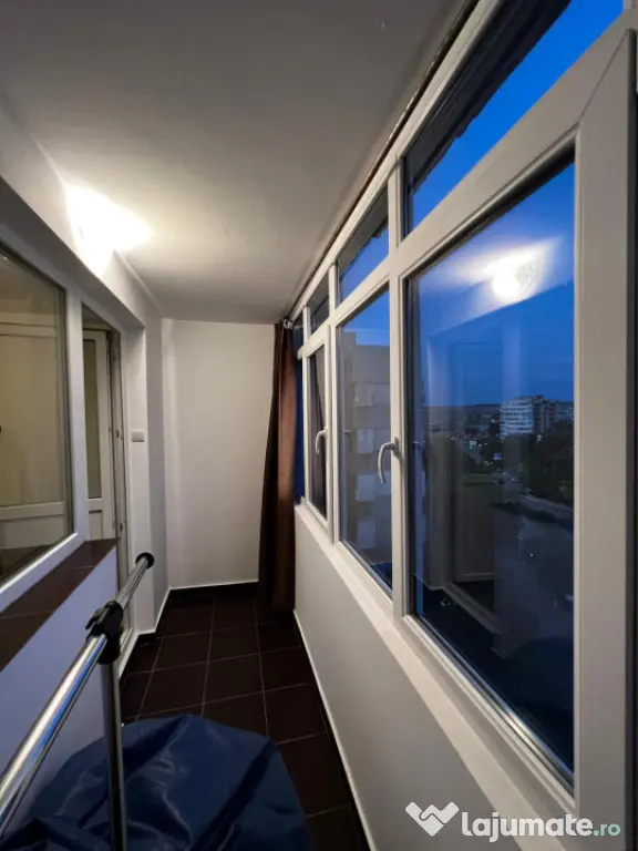 Apartament 2 camere, decomandat, zona Garii-Randez Vous