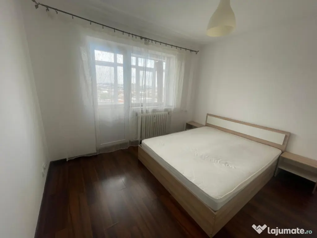 Apartament 2 camere, decomandat, zona Garii-Randez Vous