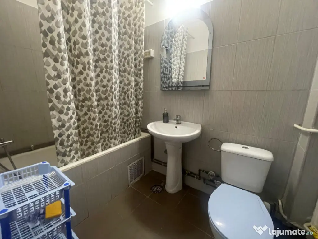 Apartament 2 camere, decomandat, zona Garii-Randez Vous