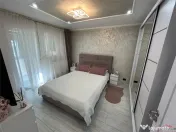 Apartament cu 3 camere de , zona Comisia Centrala 