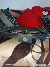 Grătar electric stare utilizată foarte bun de făcut carne la grătar