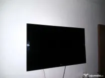 Vând televizor LG, diagonală 106 cm, imagine foarte bună, fără pete sau defecte