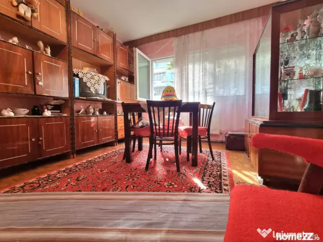 Ultracentral- Apartament 2 camere, etaj 1, liber, cu parc l?