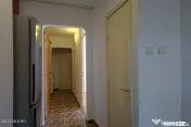 Soarelui - Scoala 30 - 3 Camere, Decomandat, 2 Bai, Etaj ... 
