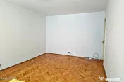 Soarelui - Scoala 30 - 3 Camere, Decomandat, 2 Bai, Etaj ... 