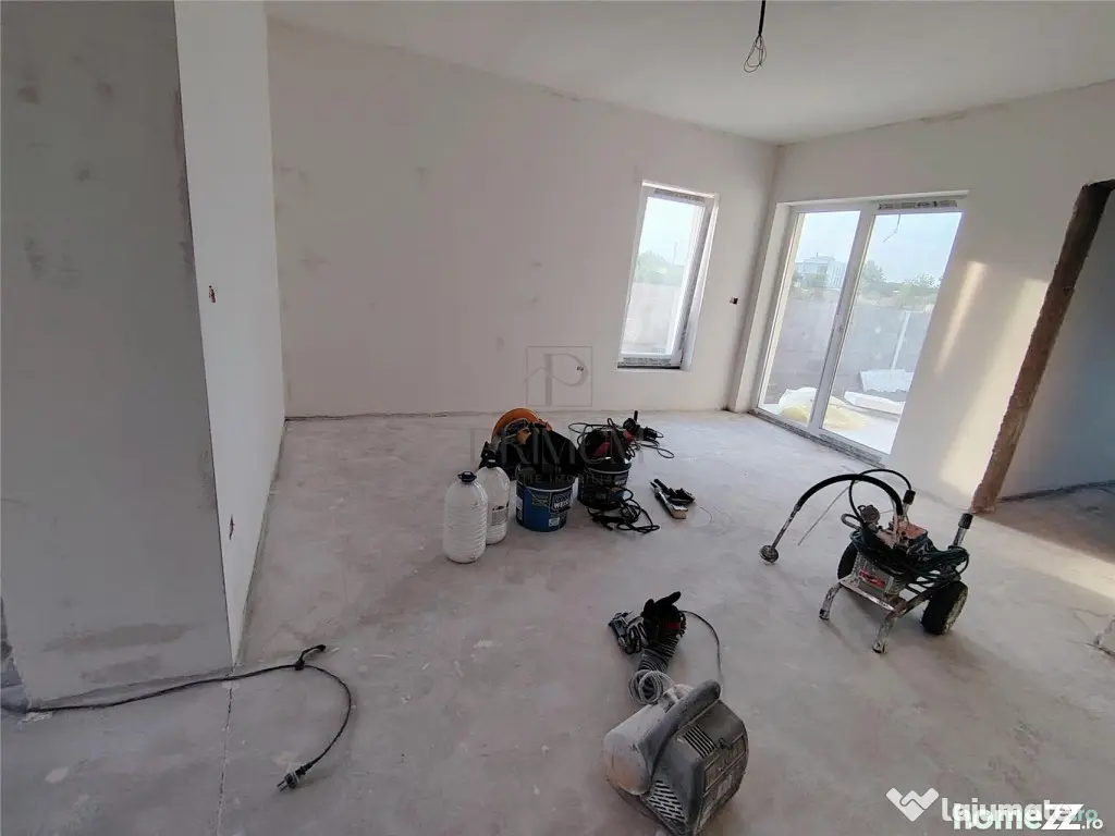 DUPLEX 4 CAMERE - DORMITOR LA PARTER - BUCATARIE INCHISA - Mosnita Veche (Timis)