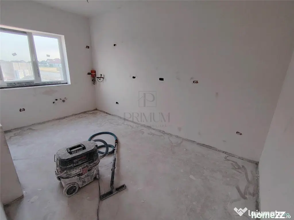 DUPLEX 4 CAMERE - DORMITOR LA PARTER - BUCATARIE INCHISA - Mosnita Veche (Timis)