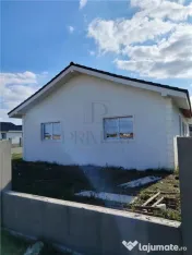 Duplex toate utilitatile - iluminat stradal - doua fronturi 