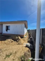 Duplex 4 camere - despartit prin CT - zona foarte buna - asf 