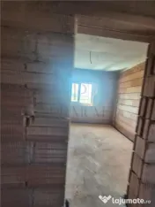Duplex 4 camere - despartit prin CT - zona foarte buna - asf 