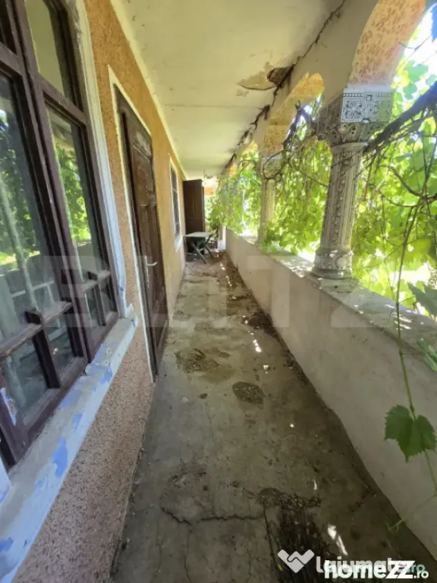 Casă de vânzare, 88 mp, zona Tomșani