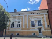 Spațiu comercial ultracentral, 190 mp + subsol 40 mp, Reghi 