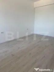Apartament 2 camere + balcon, zona Tractorul 