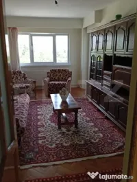 Apartament decomandat cu 3 camere, 69 mp,balcon, etaj 6 cu l 