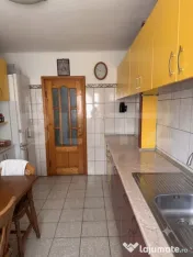 Apartament 4 camere, decomandat 