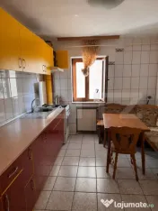 Apartament 4 camere, decomandat 