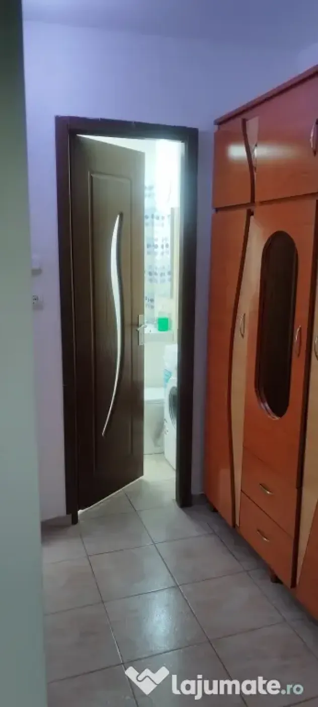 Închiriez apartament 2 camere in Ramnicu Sărat