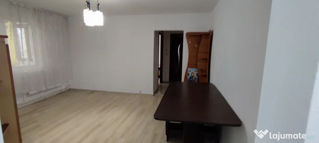 Închiriez apartament 2 camere in Ramnicu Sărat