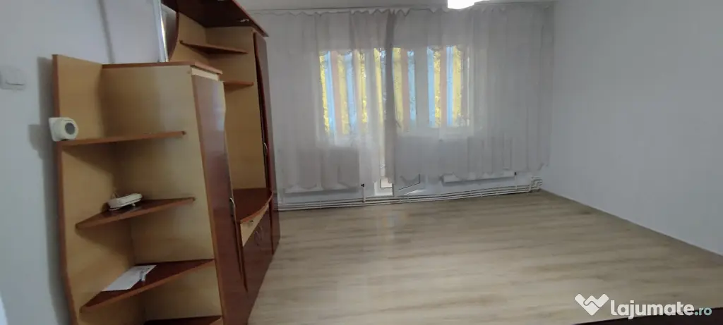 Închiriez apartament 2 camere in Ramnicu Sărat