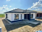 Casa individuala Santandrei cu placa de beton 