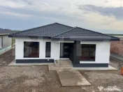 Casa individuala Santandrei cu placa de beton 