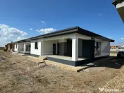 Casa individuala Santandrei cu placa de beton 