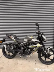 Motocicleta Benelli