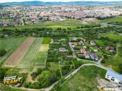 FILM!Teren intravilan autorizatie constructie casa anexe,ari 