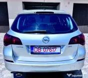 Opel Astra 2011 