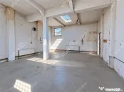 De inchiriat spatii industriale - hale 300 mp utili in Cisna 