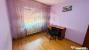 Apartament cu 3 camere de închiriat în zona Decebal 