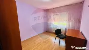 Apartament cu 3 camere de închiriat în zona Decebal 