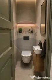 Apartament 2 camere | Central Cavnic | Necesită Renovare 