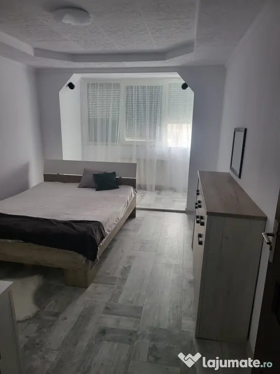 Inchirez apartament cu 3 camere in Mun. Satu Mare Vitreum