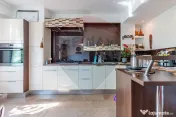 Spațiu comercial de 530mp de vânzare în zona Brancoveanu 