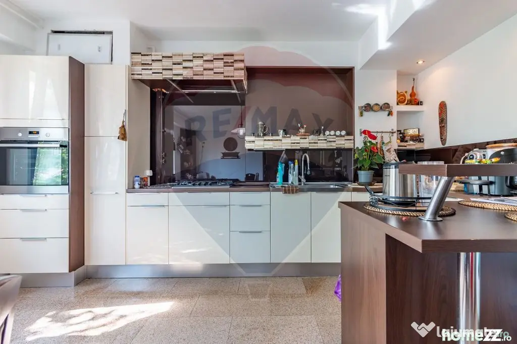 Spațiu comercial de 530mp de vânzare în zona Brancoveanu