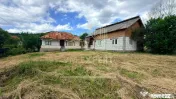 CASĂ CU TEREN INTRAVILAN 6997 MP BUGHEA DE SUS ARGEȘ