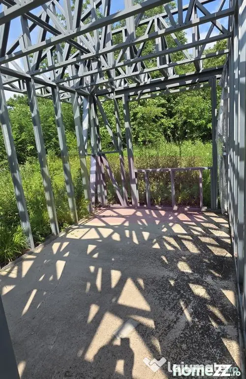 Casa pe structura metalica si teren de 757 mp de vanzare ...