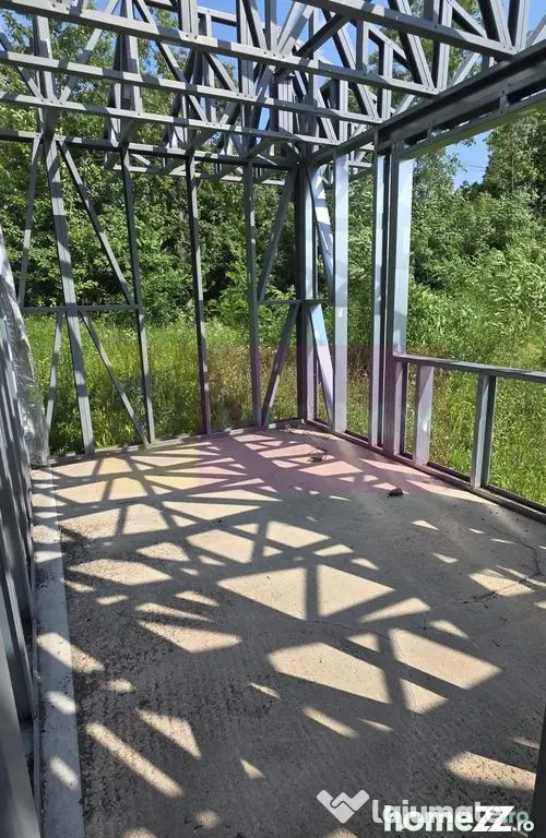 Casa pe structura metalica si teren de 757 mp de vanzare ...