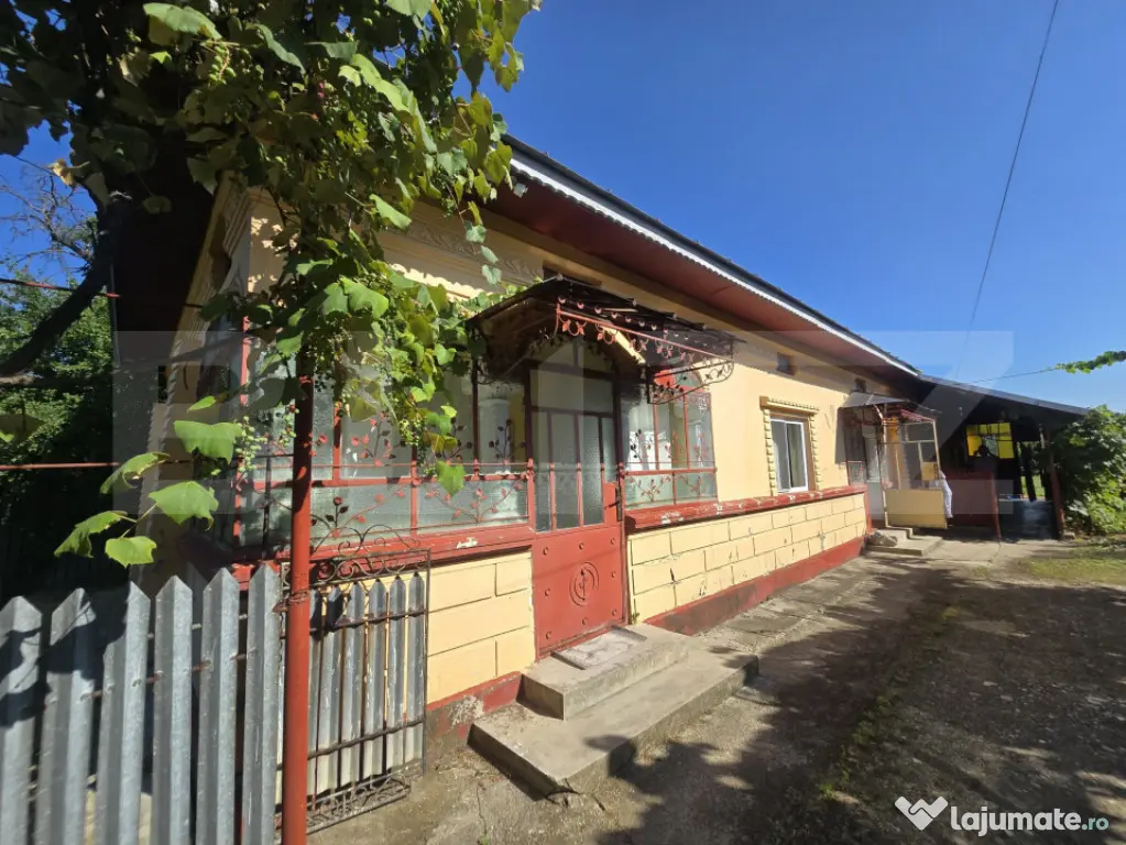 Casă cu gospodărie, livadă și grădină, 106 mp – Cost