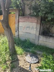 Casă cu gradina mare in Boiu 