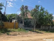 Casă cu gradina mare in Boiu