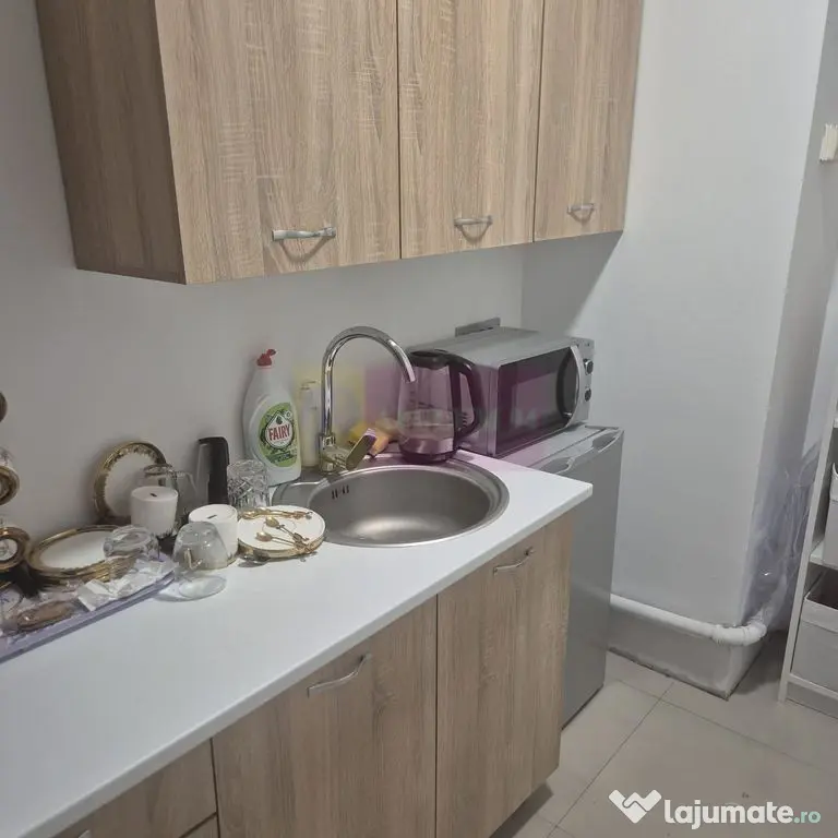 Spatiu comercial/birouri, etaj 1/4 , utilitati INCLUSE, s...