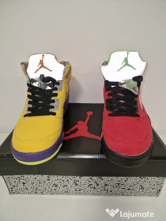 Adidași Jordani Retro 5 41