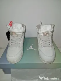 Adidași Nike Air Jordan marimea 37