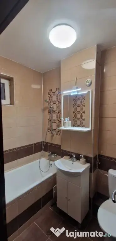Apartament 2 camere, zona Hipodrom 3