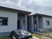 Duplex 4 camere - dormitor matrimonial - teren generos 
