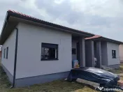 Duplex 4 camere - dormitor matrimonial - teren generos 